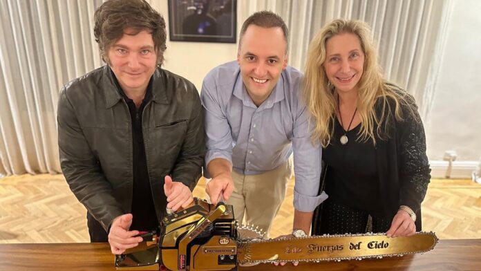 Adorni Jefe de Gabinete