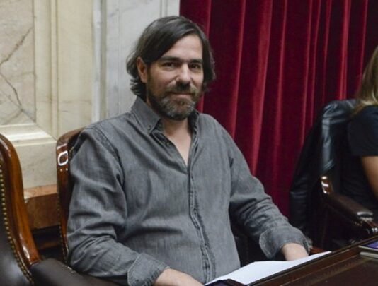 Polémica con el PTS: El fracaso de una política de adaptación al régimen Polémica FITu