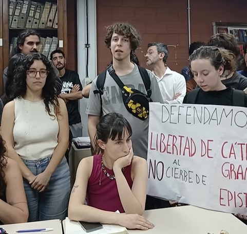 Les estudiantes frenamos la maniobra antidemocrática de la gestión de Letras Filo