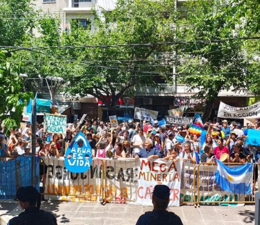 Multitudinaria movilización en Mendoza: no hay licencia social para la megaminería contaminante Movilización en Mendoza