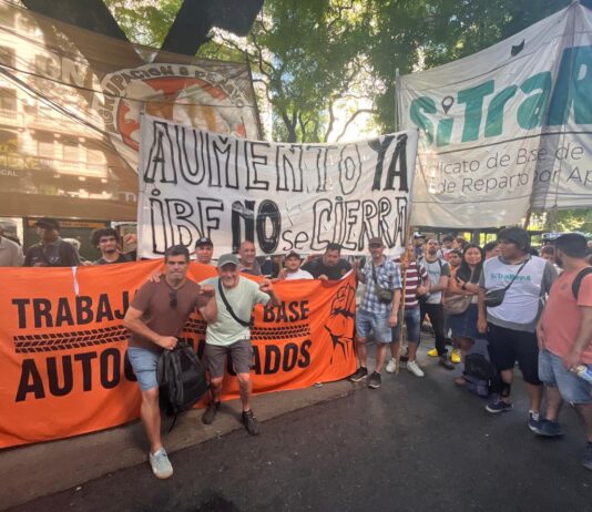 Los obreros del neumático pararon y se movilizaron por salario y contra el cierre trucho de IBF Obreros del neumático