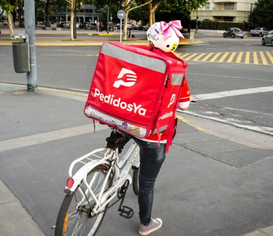 Trabajadores de apps se suman a la marcha contra la reforma laboral: “Quieren llevarnos a una situación de esclavitud” Trabajadores de apps reforma laboral